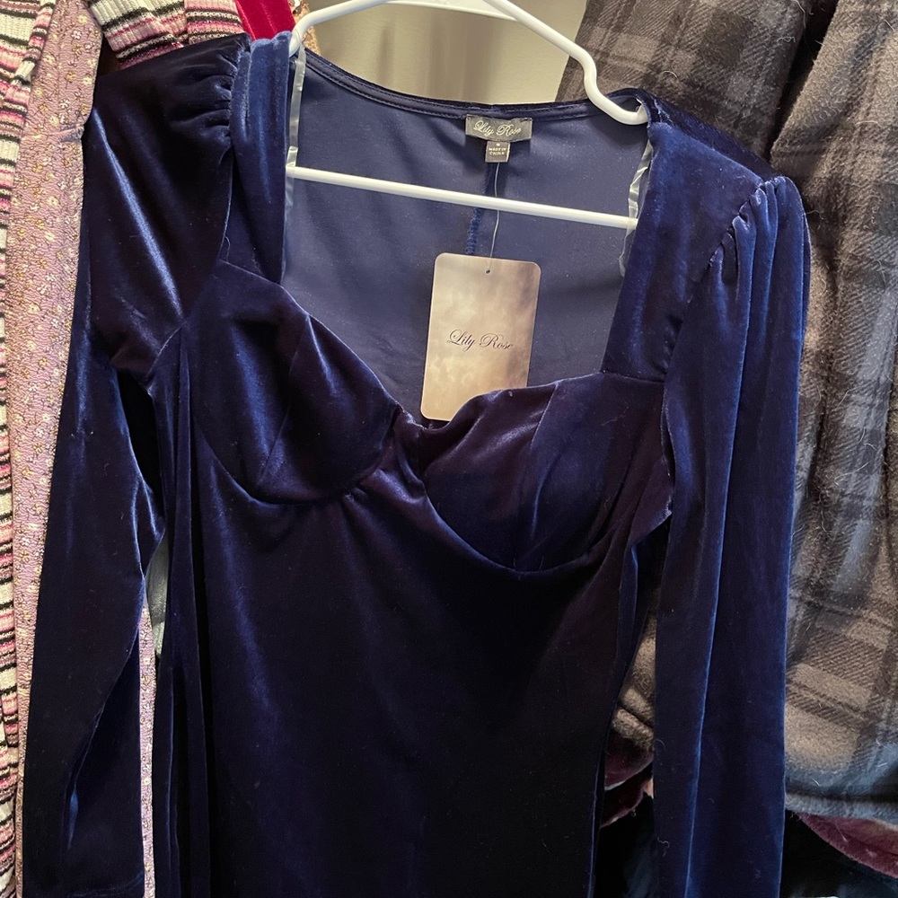 Small velvet dress new